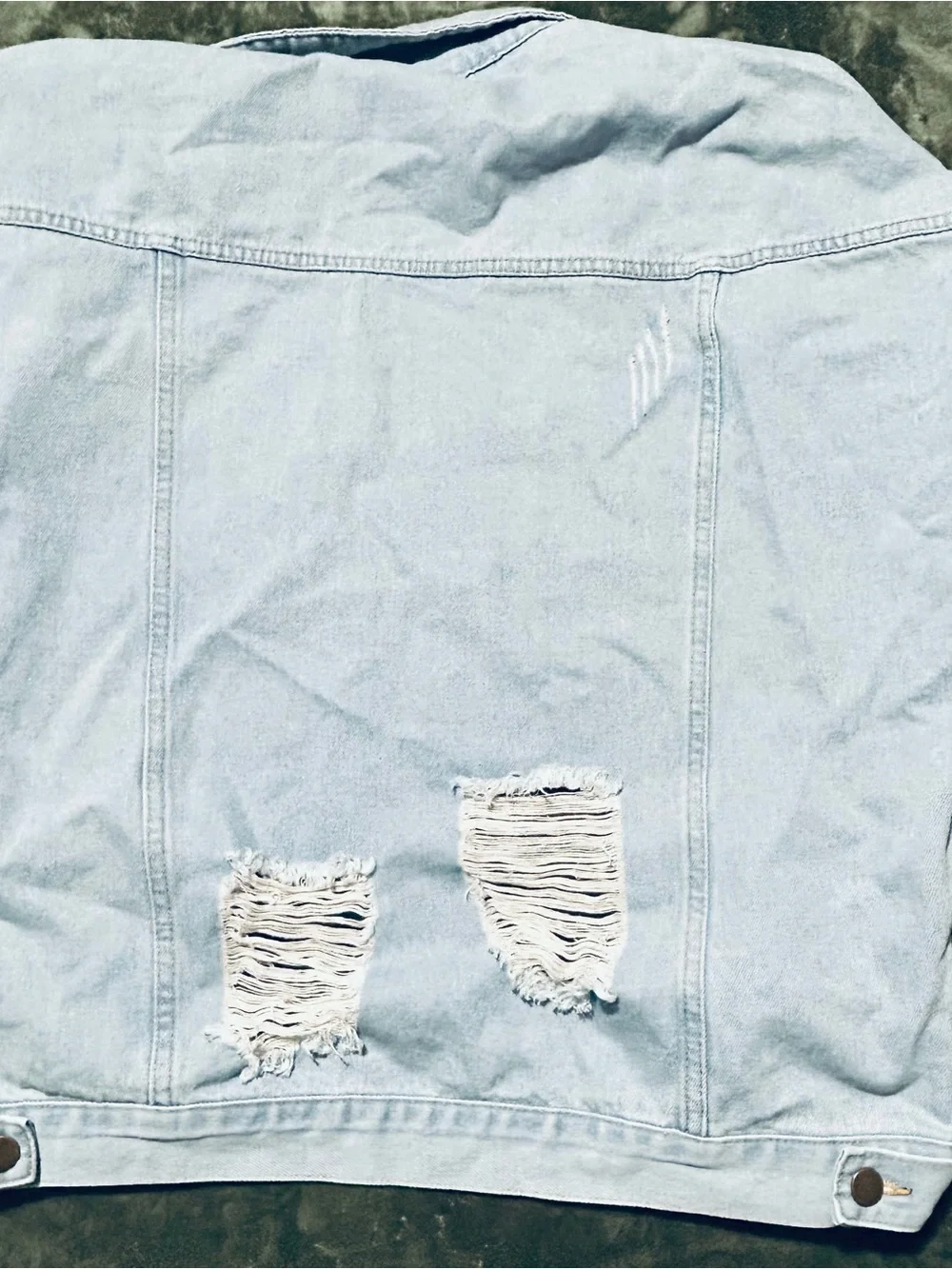 DAVI & DANI Light Wash Distressed Pearl-Stud Denim Jacket